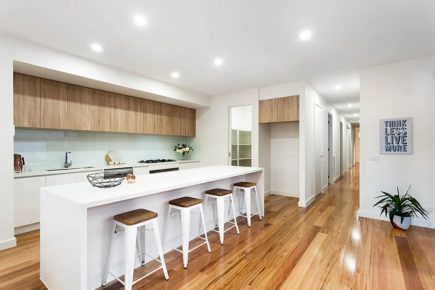 White Island Kitchen — Gillies Street